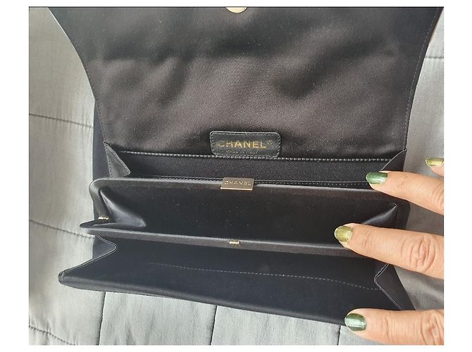 Borsa da sera / pochette Chanel Nero Beige D'oro Nocciola - vista 14