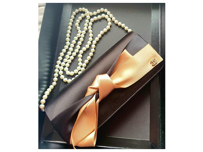 Borsa da sera / pochette Chanel Nero Beige D'oro Nocciola - vista 15