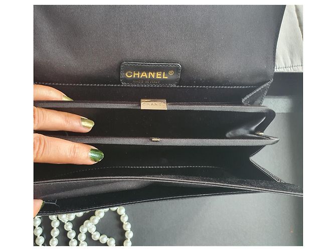 Borsa da sera / pochette Chanel Nero Beige D'oro Nocciola - vista 16