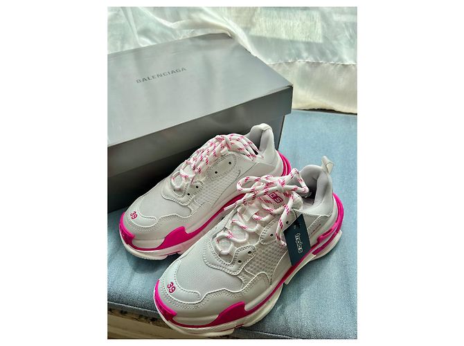 Taglia Balenciaga Classic Triple S 39 Rosa Bianco - vista 2