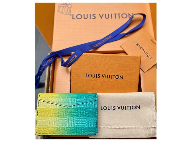 Louis Vuitton POCKET ORGANIZER M81320 Multiple colors - view 4