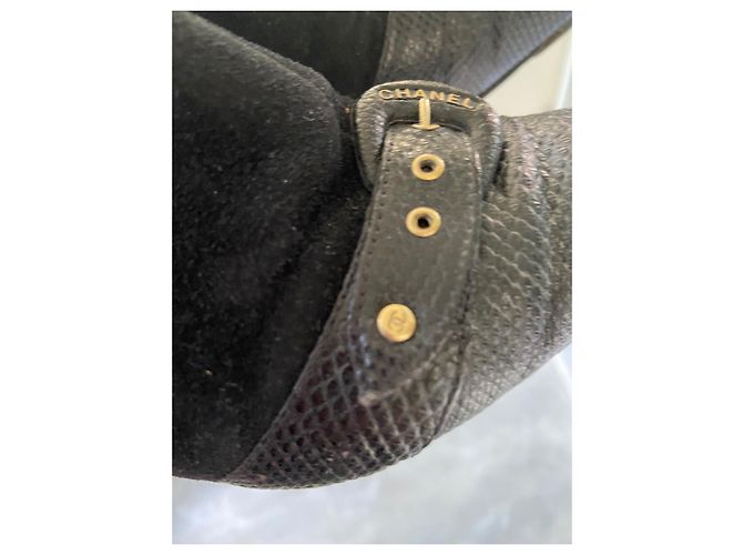 Stivaletti Chanel in suede nero a punta - vista 14