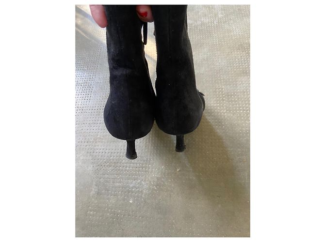Stivaletti Chanel in suede nero a punta - vista 4