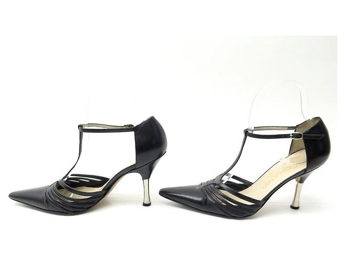 SCARPE CON POMPE CHANEL 36.5 SCARPE DA CORTE IN PELLE NERA - vue 2