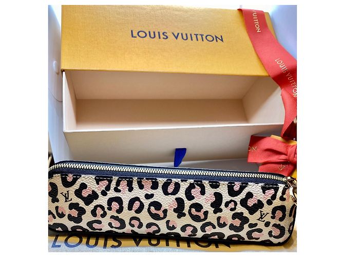 Louis Vuitton Trousse Elizabeth Wild at Heart Beige - vue 2