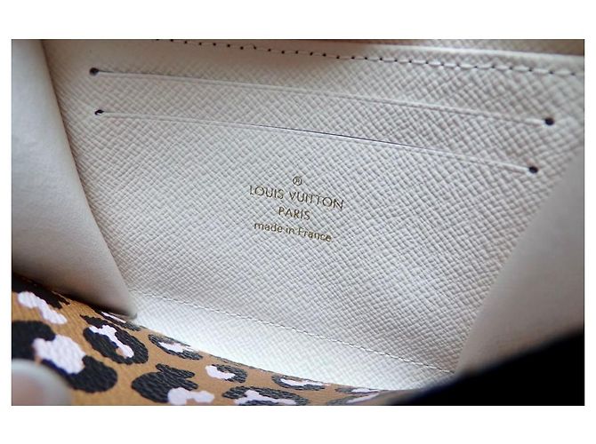 Monedero Louis Vuitton Zippy beige - vista 6