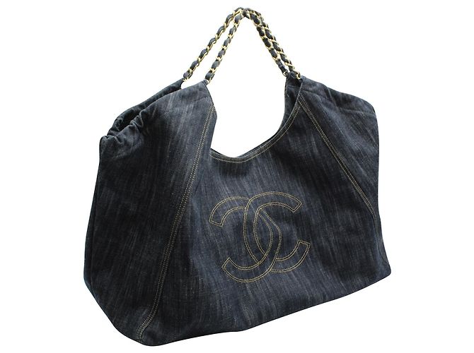 Bolso tote Chanel Coco Cabas en denim azul - vista 2