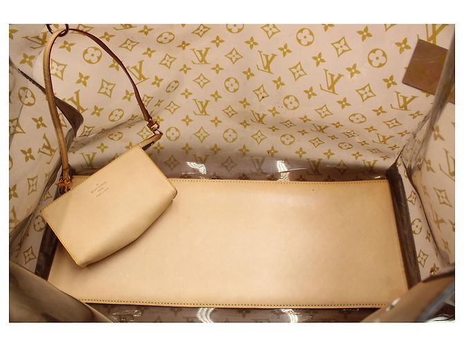 Borsa tote Louis Vuitton Ambre Cruise in PVC marrone - vista 7
