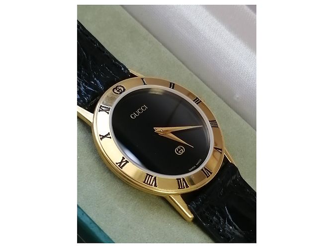 Originaluhr Gucci 3000 J Armbanduhr Leder Schwarz Gold hardware - Ansicht 13