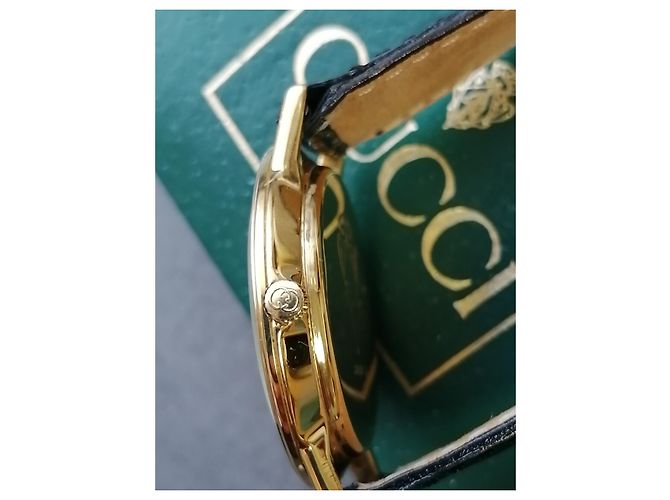 Originaluhr Gucci 3000 J Armbanduhr Leder Schwarz Gold hardware - Ansicht 8