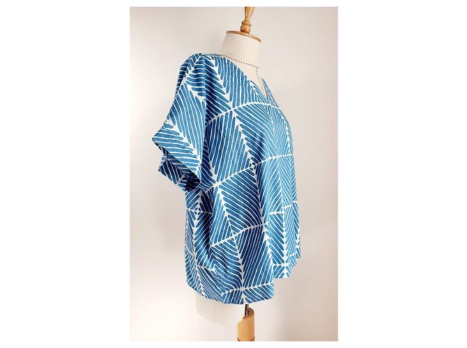 Marimekko x Uniqlo Camicetta in denim con scollo a V azzurra Bianco Blu - vista 3