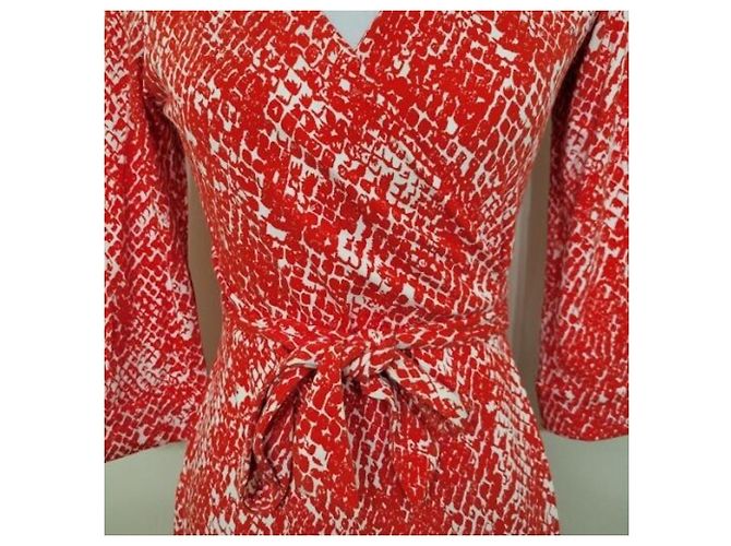 Diane Von Furstenberg DVF New Julian Two Mini-Wickelkleid in Serpent Simple Tango Weiß Rot - Ansicht 7