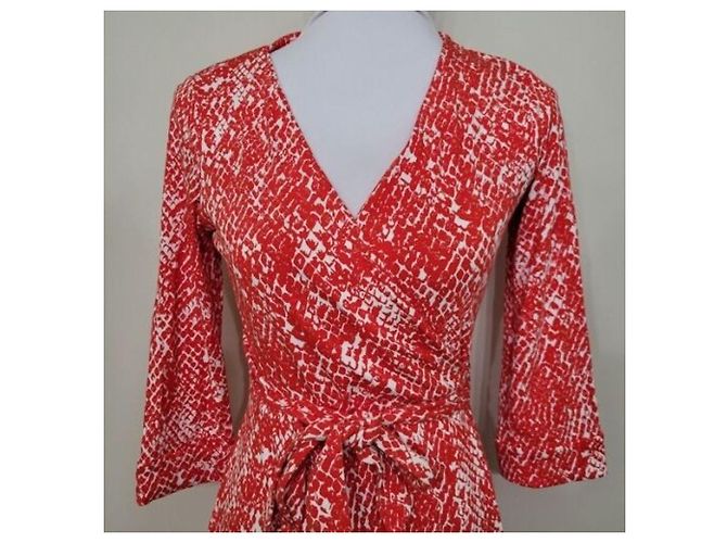 Diane Von Furstenberg DVF New Julian Two Mini-Wickelkleid in Serpent Simple Tango Weiß Rot - Ansicht 9