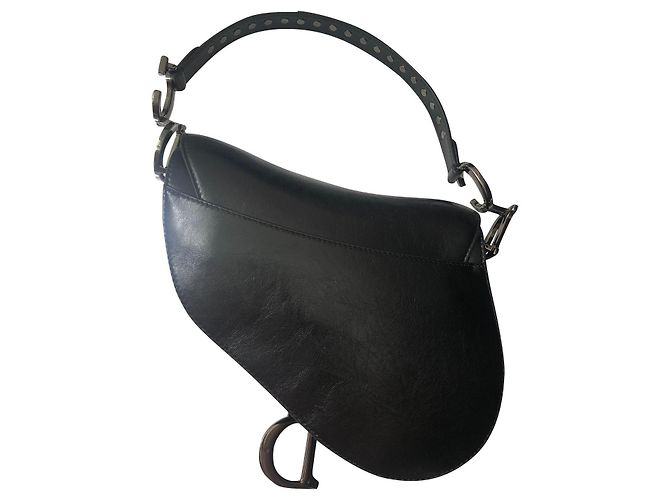 Saddle Dior Sella in pelle di agnello nera ricamata con borchie. - vista 2