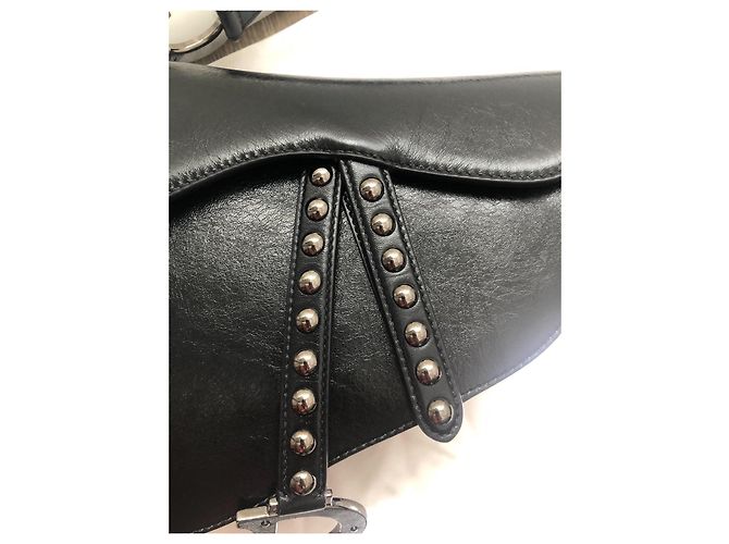 Saddle Dior Sella in pelle di agnello nera ricamata con borchie. - vista 6