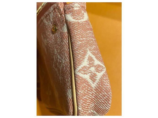 Louis Vuitton bolso de mano Micro Accessoires Rosa - vista 15
