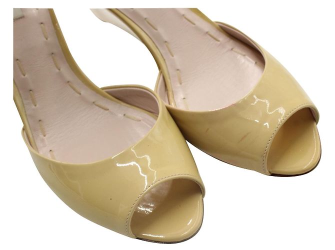 Miu Miu Zeppe aperte in pelle verniciata beige - vista 6