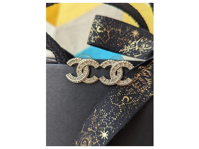 Chanel CC A21V Timeless Crystal Golden Hardware Logo Ohrringe Box - Ansicht 4