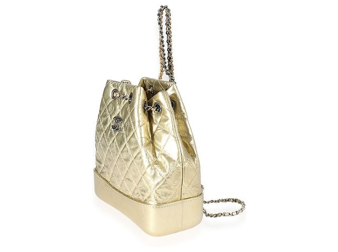 Chanel Metallic Gold Acolchoado couro de bezerro Mochila Gabrielle Pequena Dourado - vista 2