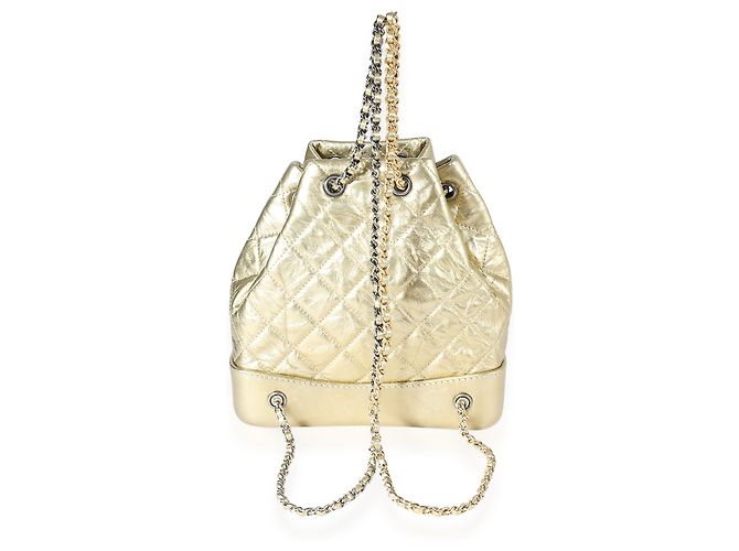 Chanel Metallic Gold Acolchoado couro de bezerro Mochila Gabrielle Pequena Dourado - vista 3