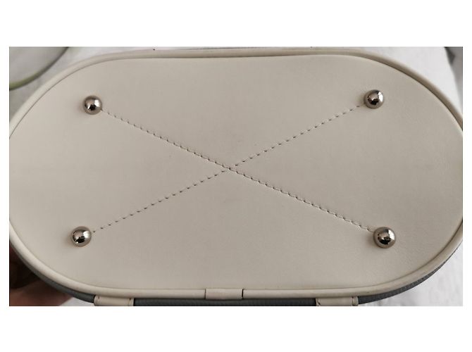 Elsa Sellier Borsa a secchiello Lancel MM ELSA in pelle blu e bianca Bianco Grigio Silver hardware - vista 5