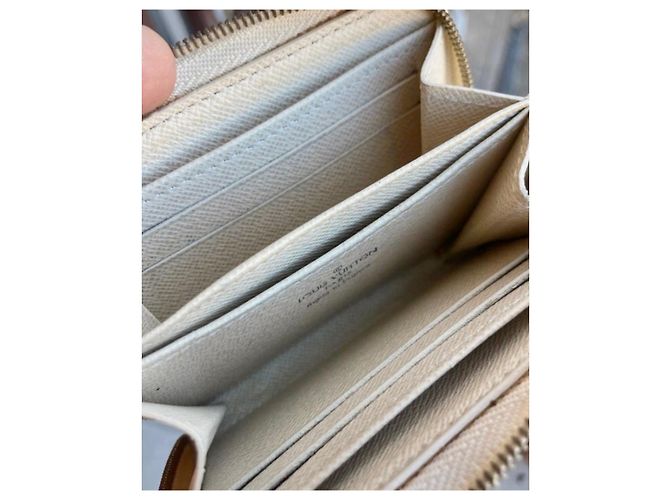 Montsouris Louis Vuitton Zippy Geldbörse beige grau Stoff - Ansicht 6
