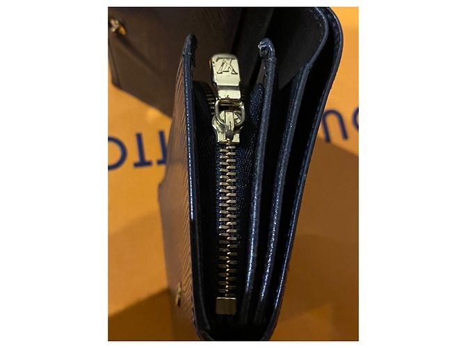 Sofia Coppola Louis Vuitton Tresor Cuir Noir - vue 18
