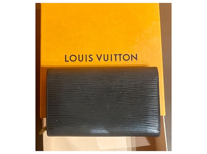 Sofia Coppola Louis Vuitton Tresor Cuir Noir - vue 7