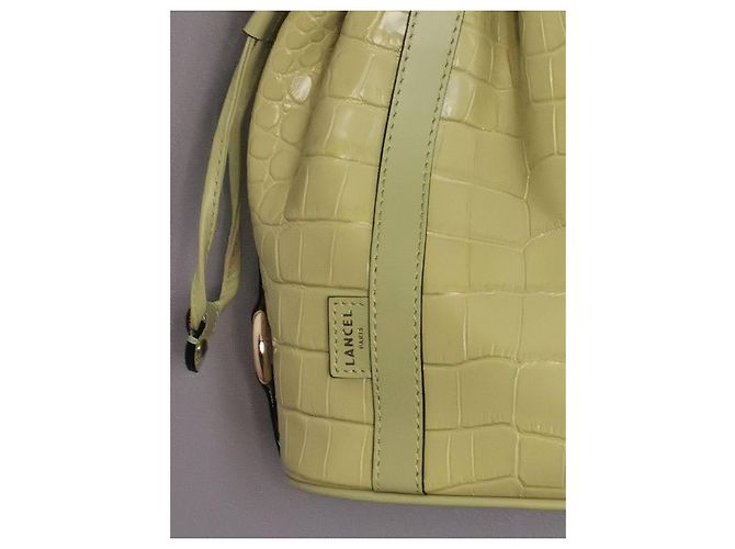 Elsa Sellier Bolsa saco Lancel Elsa PM em couro verde com estampa de crocodilo Verde claro Gold hardware - vista 6