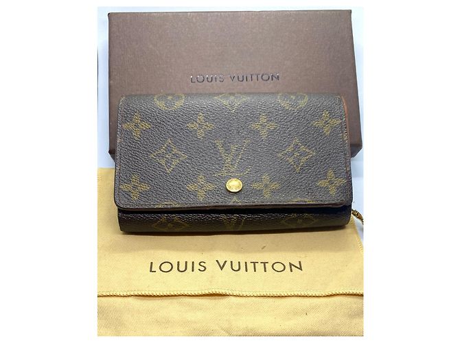 Montsouris Louis Vuitton Tresor Wallet Monogram Canvas Brown - view 2