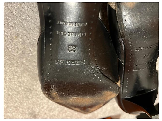 Hermès Pumps aus schwarzem Leder - Ansicht 6