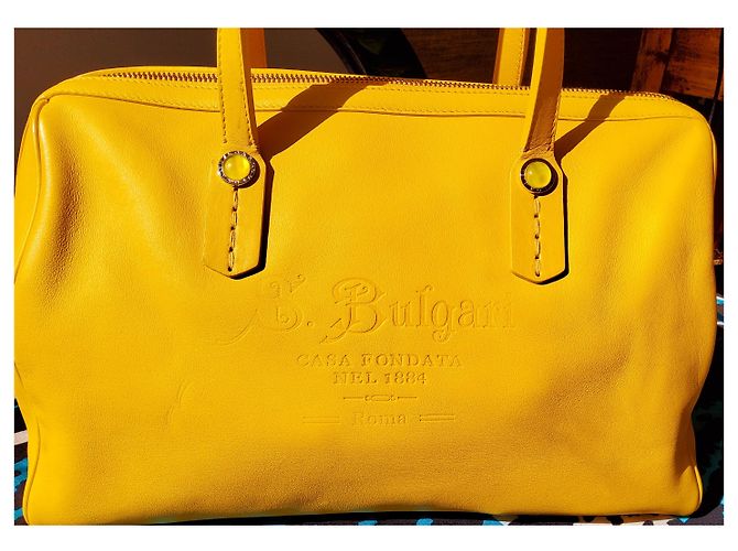 Borsa a mano Bulgari Foundation gialla in pelle Giallo - vista 2