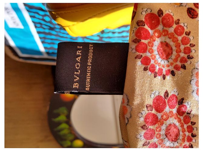Borsa a mano Bulgari Foundation gialla in pelle Giallo - vista 9