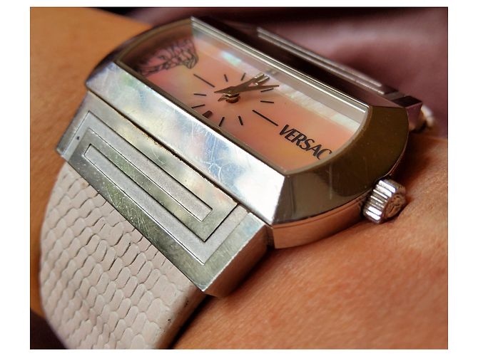 Versace-Uhr hellrosa Perlmutt-Zifferblatt, Riemen in cremefarbener Farbe Aus weiß Damier ebene - Ansicht 3