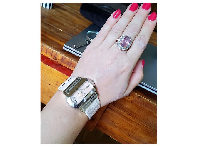 Versace-Uhr hellrosa Perlmutt-Zifferblatt, Riemen in cremefarbener Farbe Aus weiß Damier ebene - Ansicht 8