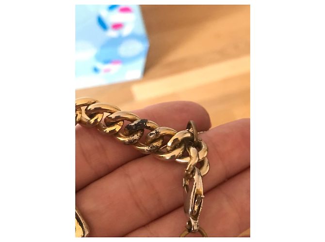 Bracciale con charm Chanel oro metallo Gold hardware - vista 5