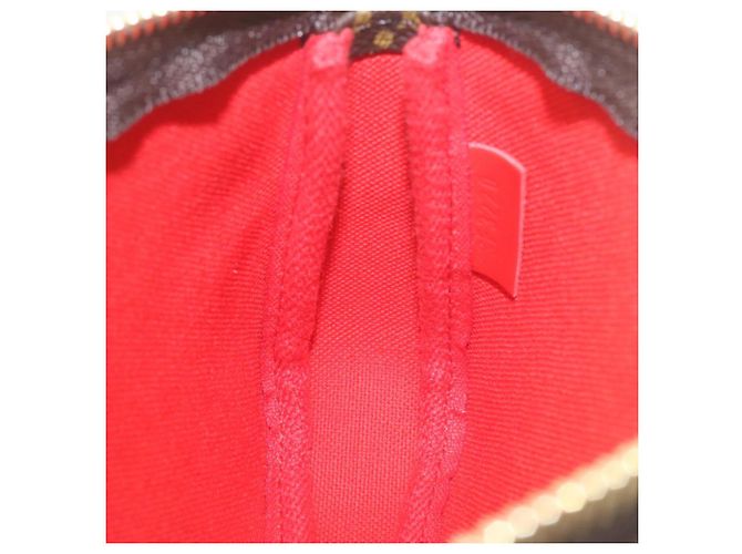 LOUIS VUITTON Monogram Vivienne Mini Pochette Accessoires M69976 auth 28293A Monogramme - vue 19