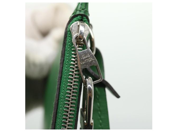 LOUIS VUITTON Pochette Accessoires Epi Neverfull MM Vert FO4133 Auth LV 31106 - vue 12