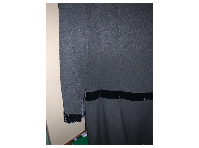 Valentino Schwarzes Kleid mit Samteinsätzen - Ansicht 2