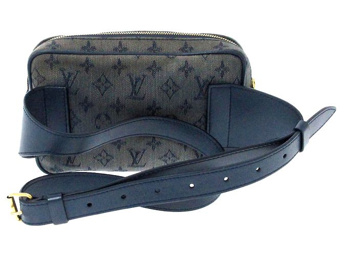 Bumbag Marsupio da esterno in denim blu con monogramma Louis Vuitton - vista 3