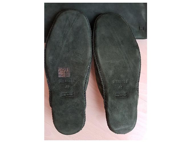 Hermès pantofole in camoscio Verde scuro - vista 3
