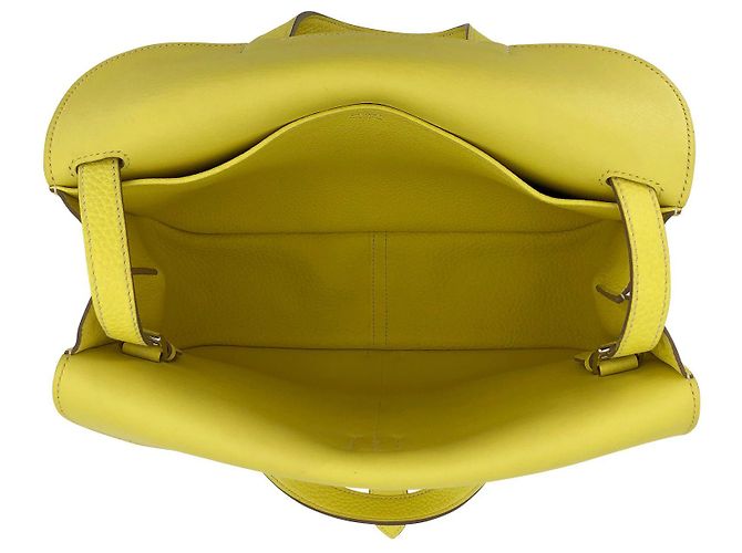 Hermès Hermes Halzan 31 borsa in pelle TC giallo fluo - vista 11
