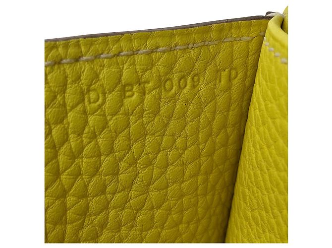 Hermès Hermes Halzan 31 borsa in pelle TC giallo fluo - vista 19