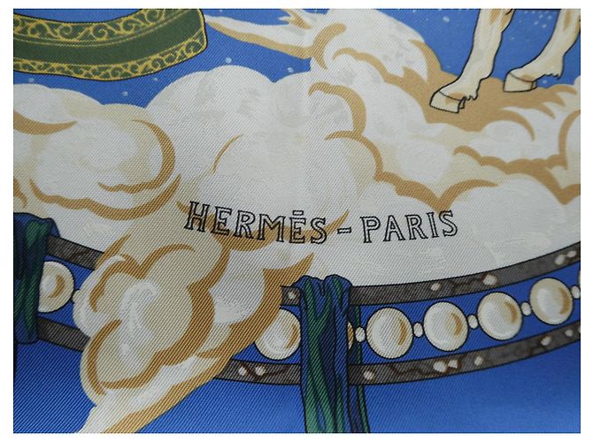 Hermès Lenço Hermes, NOVO, Nunca usado, cavaleiros da nuvem, Com sua caixa. Azul claro - vista 2