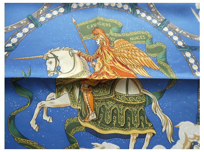 Hermès Lenço Hermes, NOVO, Nunca usado, cavaleiros da nuvem, Com sua caixa. Azul claro - vista 3