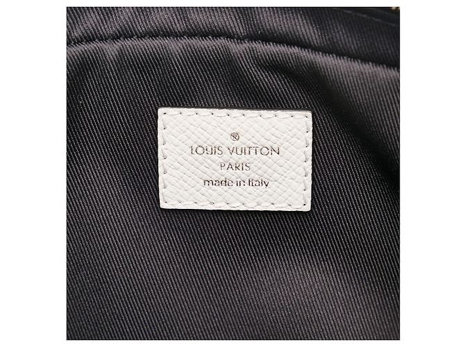 Bumbag Marsupio da esterno Taigarama con monogramma bianco Louis Vuitton - vista 6