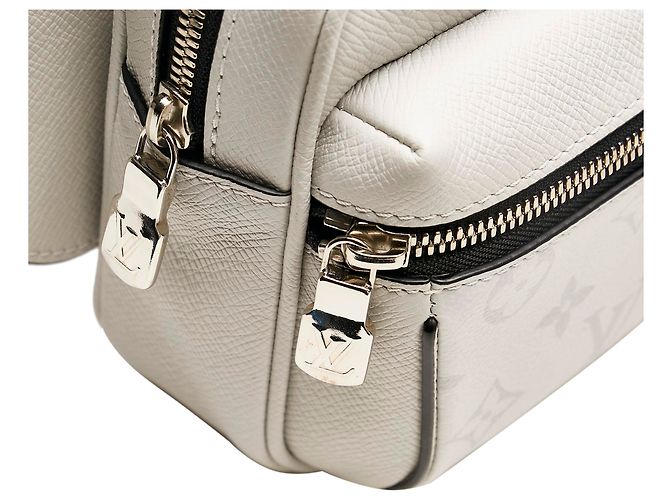 Bumbag Marsupio da esterno Taigarama con monogramma bianco Louis Vuitton - vista 8
