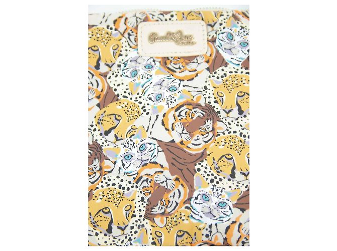 Estuche Paul & Joe - vista 3