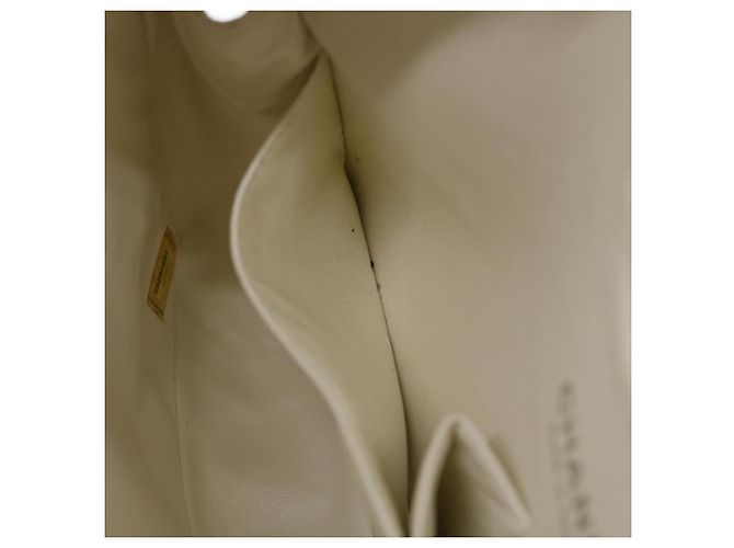 CHANEL Borsa a spalla con catena con patta foderata in matelasse Caviar Skin White CC Auth knn085 Bianco - vista 32