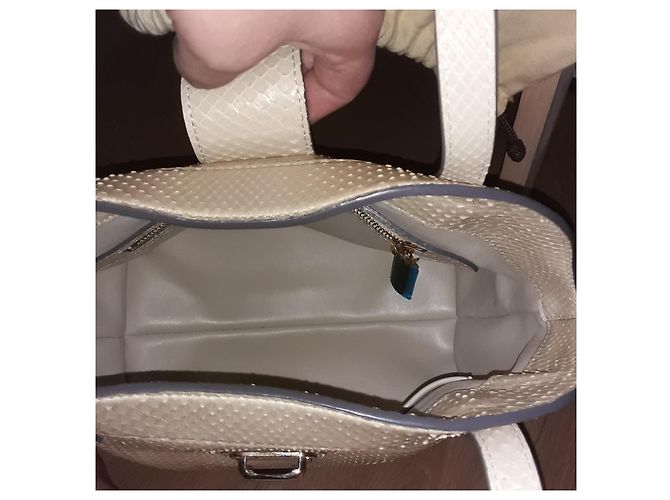 Louis Vuitton Cirrus Handtasche aus Pythonleder Beige - Ansicht 14